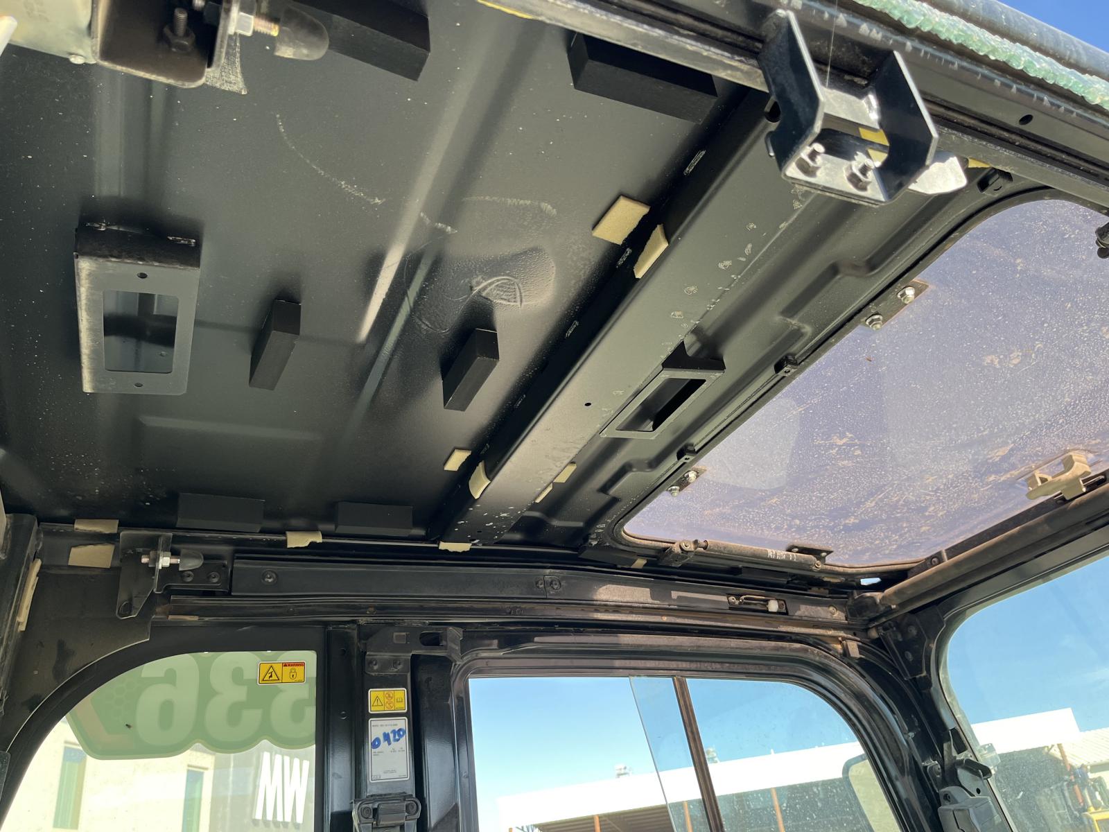 ./imagenes/INVOICE/2019/17934/CABINA PARA EXCAVADORA CATERPILLAR 336 (6).JPG